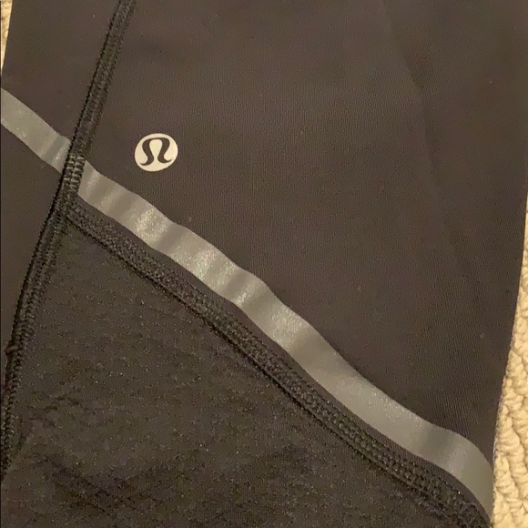 Lululemon Mid-rise Crop Pants - Picture 3 of 3